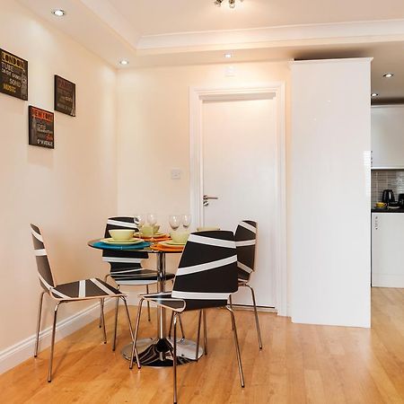 Kings Cross Apartment London Bilik gambar